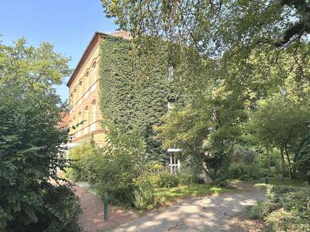 Hausansicht, Nebeneingang - Bürohaus in 15230 Frankfurt mit 190m² kaufen