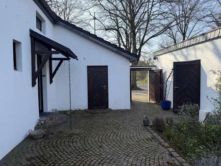 Kleiner Innnenhof Kleiner Innnenhof - Einfamilienhaus in 47804 Krefeld mit 100m² kaufen