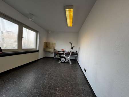 Ehemaliges Praxiszimmer EG Ehemaliges Praxiszimmer EG - Doppelhaushälfte in 47506 Neukirchen-Vluyn mit 202m² kaufen