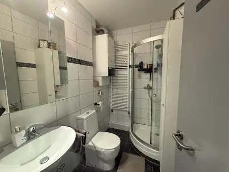 Moderne 2,5 Zimmer-Wohnung mit Balkon in zentraler Lage Düsseldorf