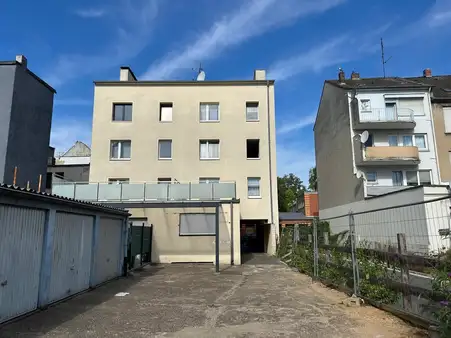 Attraktives Mehrfamilienhaus in zentraler Lage am Südwall–komplett saniert
