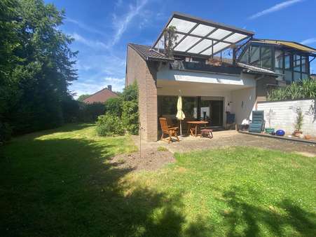 Gartenansicht - Doppelhaushälfte in 47802 Krefeld mit 138m² kaufen