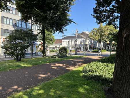 Blick zum Südwall - Mehrfamilienhaus in 47798 Krefeld mit 250m² kaufen