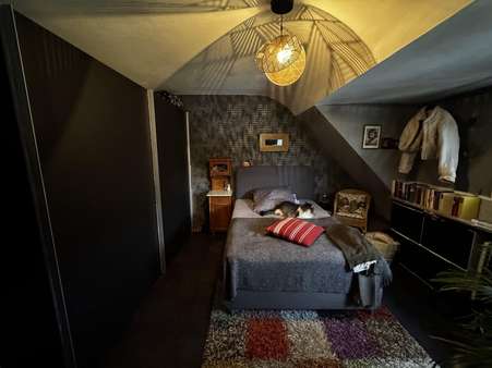 Schlafzimmer DG - Mehrfamilienhaus in 47799 Krefeld mit 317m² kaufen