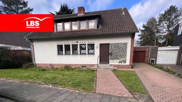 Straßenansicht - Zweifamilienhaus in 45481 Mülheim mit 184m² kaufen