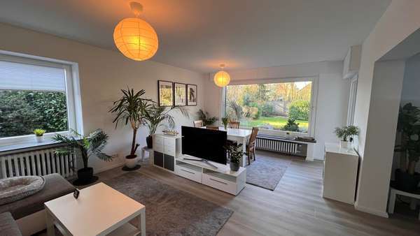 Wohnzimmer EG - Zweifamilienhaus in 45481 Mülheim mit 184m² kaufen