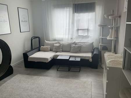 Wohnung 2 OG links - Mehrfamilienhaus in 45145 Essen mit 356m² kaufen