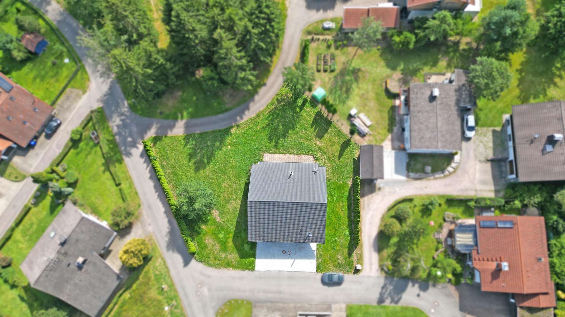 Grundstück von oben - Einfamilienhaus in 79848 Bonndorf mit 153m² kaufen