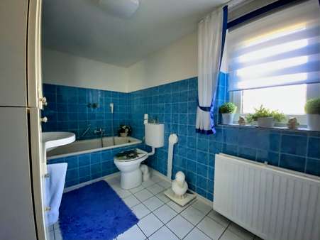 Tageslicht-Wannenbad - Doppelhaushälfte in 59425 Unna mit 90m² kaufen