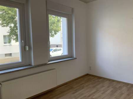 Schlafzimmer Hochparterre - Mehrfamilienhaus in 59439 Holzwickede mit 329m² als Kapitalanlage kaufen