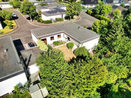 Luftbild 2 Luftbild 2 - Bungalow in 53757 Sankt Augustin mit 210m² kaufen