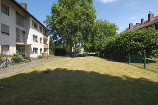 Außenansicht - Etagenwohnung in 51147 Köln mit 79m² kaufen