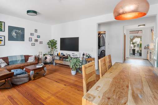 Wohn- und Esszimmer - Etagenwohnung in 78467 Konstanz mit 77m² kaufen