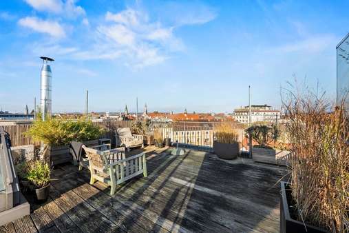 Dachterrasse Dachterrasse - Galerie in 78462 Konstanz mit 198m² kaufen