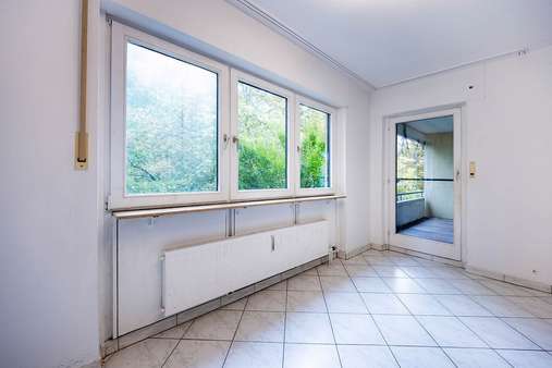 Wohn- und Esszimmer - Etagenwohnung in 78467 Konstanz mit 94m² kaufen