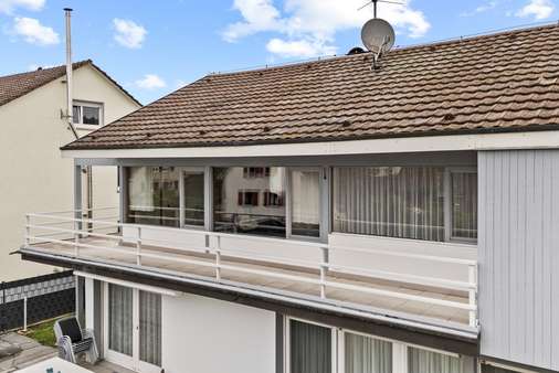Außenansicht Balkon Außenansicht Balkon - Einfamilienhaus in 78315 Radolfzell mit 211m² kaufen
