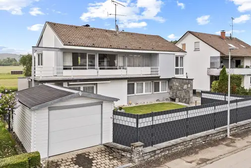Viel Platz für Ihre Ideen – charmantes 1- bis 2-Familienhaus mit großem Garten in Böhringen!