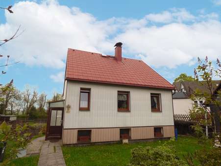 Straßenansicht - Einfamilienhaus in 98694 Ilmenau mit 110m² kaufen
