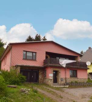 Straßenansicht - Einfamilienhaus in 98701 Großbreitenbach mit 167m² kaufen