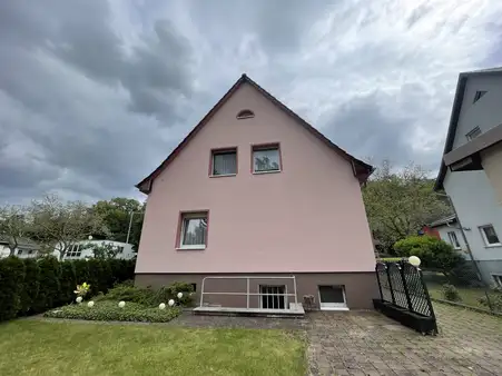 ***Ansehen - Einziehen - Wohlfühlen***
Einfamilienhaus in toller Lage von Arnstadt