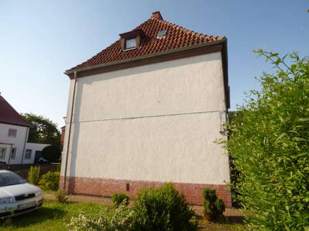 Giebelansicht - Doppelhaushälfte in 98693 Ilmenau mit 90m² kaufen