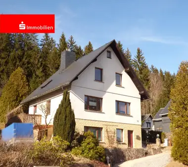 Unweit vom Rennsteig wohnen, dort wo andere Ihren Urlaub verbringen !!