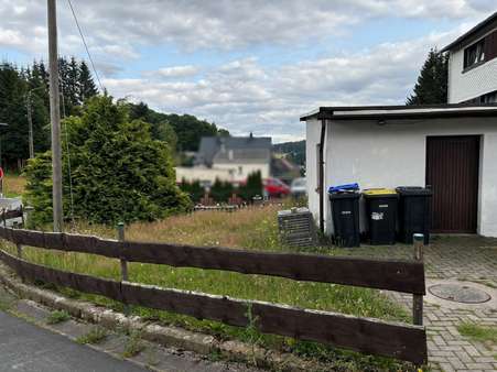 Grünfläche - Doppelhaushälfte in 98701 Großbreitenbach mit 131m² kaufen