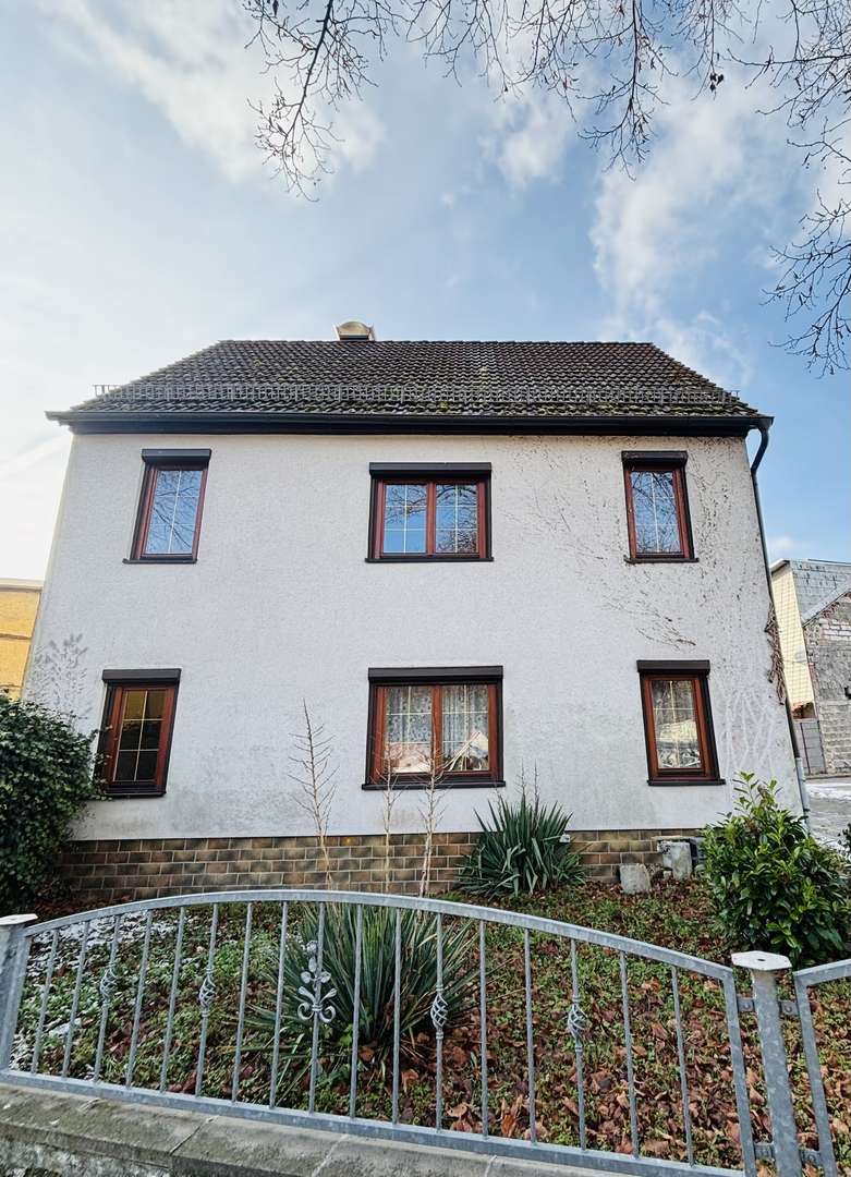 Außenansicht Außenansicht - Einfamilienhaus in 99331 Geratal mit 120m² kaufen