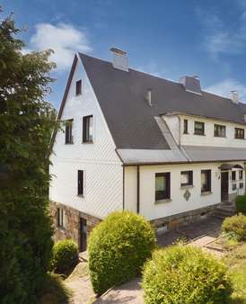 Straßenansicht - Doppelhaushälfte in 98694 Ilmenau mit 110m² kaufen