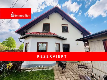 ***Einziehen & Wohlfühlen*** Einfamilienhaus mit kleinem Garten in Dornheim
