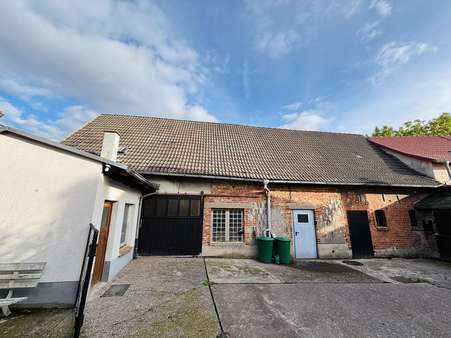 Innenhof/Nebengelass - Einfamilienhaus in 99310 Bösleben-Wüllersleben mit 102m² kaufen