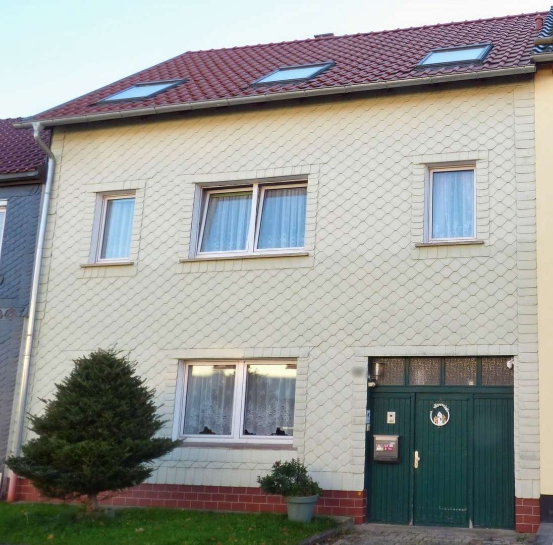 Straßenansicht Straßenansicht - Reihenmittelhaus in 98693 Ilmenau mit 180m² kaufen
