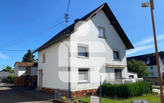 Außenansicht - Bauernhaus in 56479 Neunkirchen mit 119m² kaufen