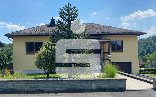 Vorgarten - Bungalow in 35781 Weilburg mit 167m² kaufen