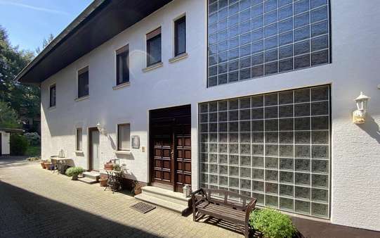 Eingangsbereich - Einfamilienhaus in 35796 Weinbach mit 315m² kaufen