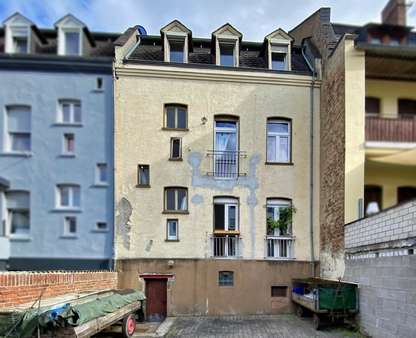 Außenansicht Außenansicht - Mehrfamilienhaus in 65549 Limburg mit 151m² kaufen