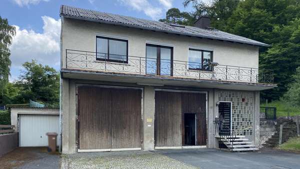 Außenansicht Außenansicht - Einfamilienhaus in 35789 Weilmünster mit 114m² kaufen