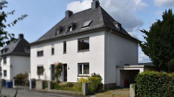 Außenansicht - Doppelhaushälfte in 35781 Weilburg mit 203m² kaufen