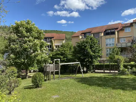 Charmante Maisonettewohnung mit zwei Balkonen und Gemeinschaftsgarten