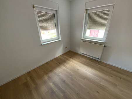 Kinderzimmer Kinderzimmer - Etagenwohnung in 98528 Suhl mit 65m² mieten