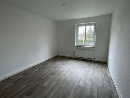 6 - Schlafen - Erdgeschosswohnung in 07545 Gera mit 69m² mieten