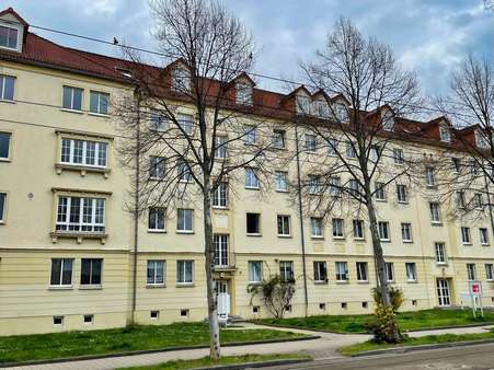 9 - Front - Etagenwohnung in 07545 Gera mit 69m² mieten