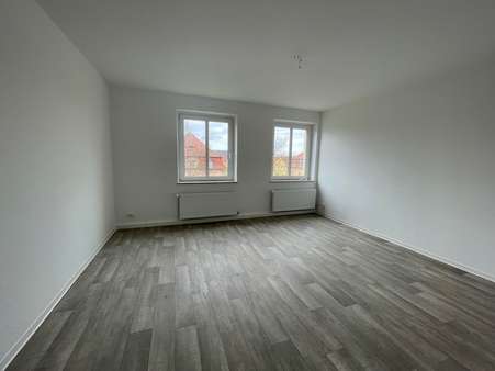 5- Wohnen - Etagenwohnung in 07545 Gera mit 69m² mieten