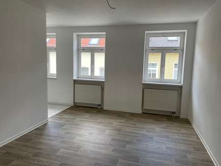 Wohnen - Etagenwohnung in 07955 Auma-Weidatal mit 58m² mieten