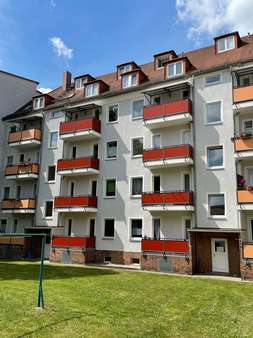 Rückseite Rückseite - Etagenwohnung in 07545 Gera mit 57m² mieten