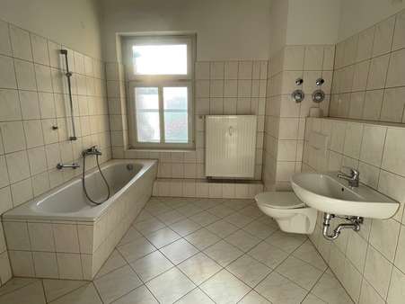 Bad - Etagenwohnung in 07545 Gera mit 57m² mieten