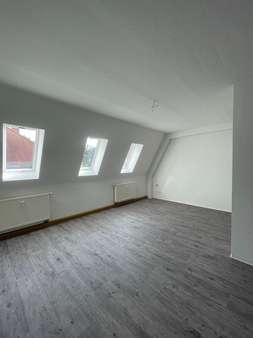 5 - Wohnraum - Etagenwohnung in 07570 Weida mit 42m² mieten