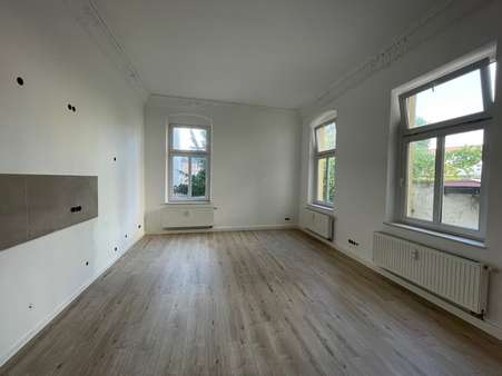 11 - Offene Küche mit Wohnbereich - Erdgeschosswohnung in 07545 Gera mit 119m² mieten