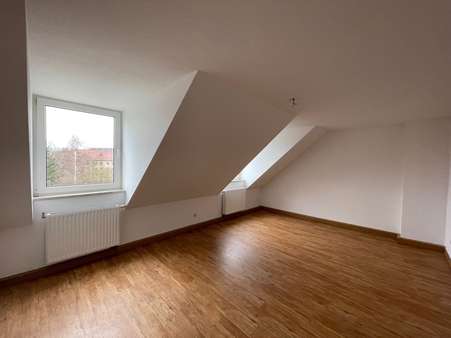 10 - Schlafen 10 - Schlafen - Dachgeschosswohnung in 07545 Gera mit 117m² mieten