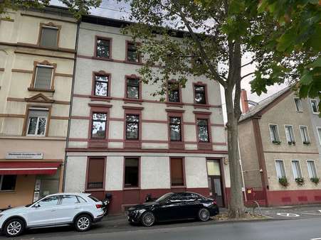 Straßenansicht - Etagenwohnung in 63069 Offenbach mit 57m² kaufen